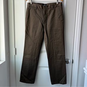 Dockers Signature Khaki Slim Fit